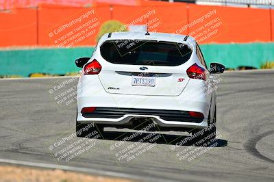 media/Oct-18-2025-Extreme Speed (Sat) [[d6d7e1fef1]]/Group 4 Orange/Session 2 (Turn 3)/